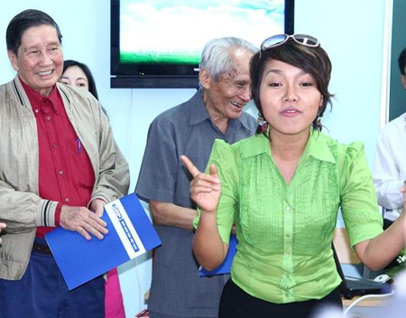 Ca sỹ Thái Thùy Linh làm cô giáo - 5 Ca sỹ Thái Thùy Linh làm cô giáo - 5
