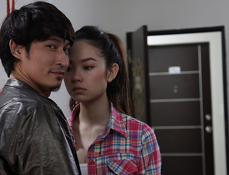 Huy Khánh “méo mặt” vì... mỹ nhân - 11 Huy Khánh “méo mặt” vì... mỹ nhân - 11