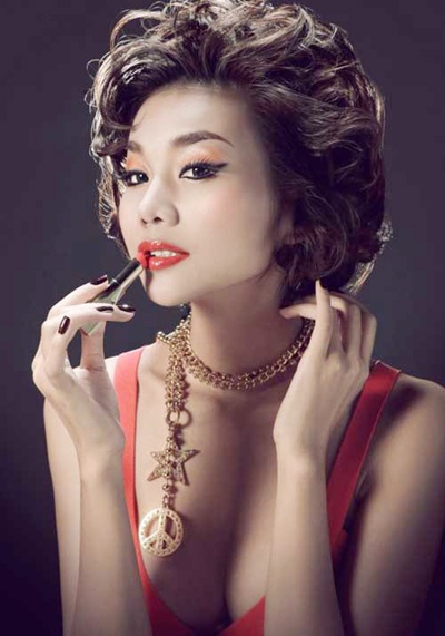 Những nhân vật ấn tượng của làng giải trí Việt năm 2011 - 4