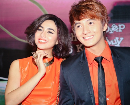 Nàng men chàng bóng