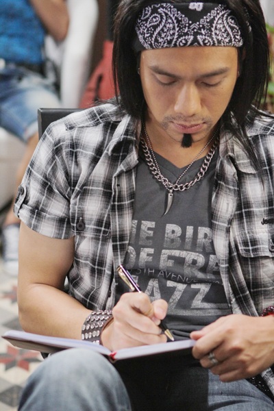 Việt Anh thay đổi hình ảnh đào hoa - 4