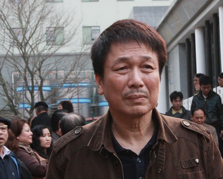 Đông đảo nghệ sĩ tiễn đưa NSND Trọng Khôi về nơi an nghỉ