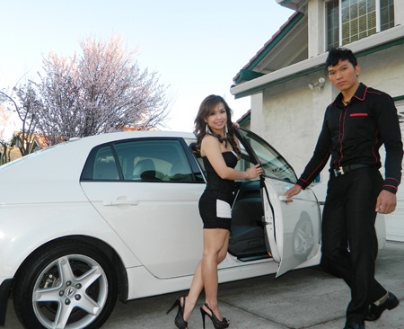 Ngọc Tình sang Mỹ… làm tóc