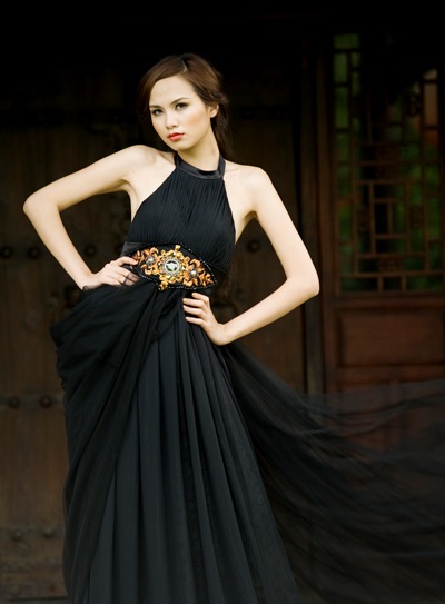 Hoa hậu Diễm Hương kiều diễm