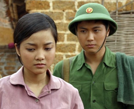 “Có tuổi đôi mươi thành sóng nước...” (*) - 5