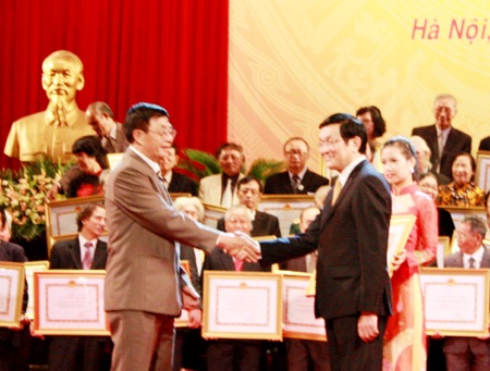 Nhiều nghệ sỹ trẻ nhận danh hiệu NSƯT - 1 Nhiều nghệ sỹ trẻ nhận danh hiệu NSƯT
