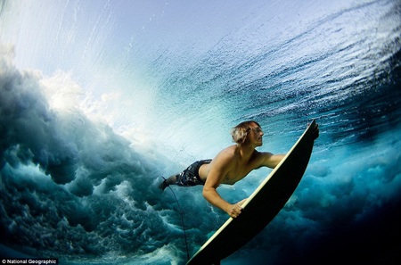 Underwater surf