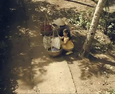 Hoàng My thấy tiếc khi “bữa tiệc sắp tàn” - 3 Hình ảnh trong Clip- Hoàng My sẽ dự thi phần thi Hoa hậu Nhân ái.