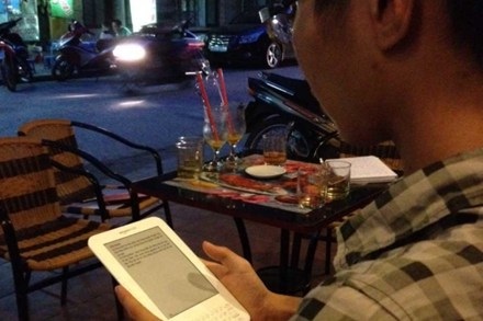 Khi ebook lậu thắng ebook thật - 1 Đọc ebook đang trở thành xu hướng