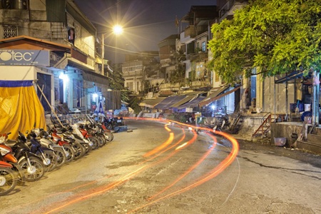 Lặng ngắm một Hà Nội về đêm - 6 Thiên Lam