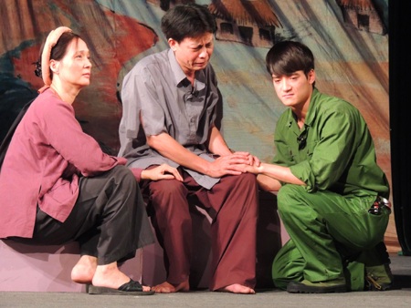 NSƯT Đức Trung chia sẻ kỷ niệm xúc động về Lưu Quang Vũ - 4 Cảnh trong vở Lời thề thứ 9