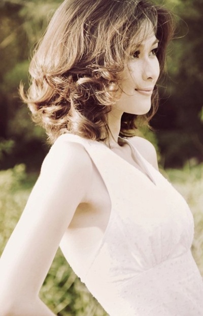 Huy Khánh hạnh phúc đón con gái