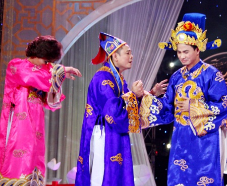 Táo Kinh tế và Táo Y tế trở thành... "cặp đôi hoàn hảo" - 40