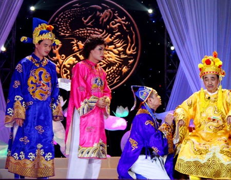 Táo Kinh tế và Táo Y tế trở thành... "cặp đôi hoàn hảo" - 41