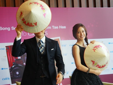 Song Seung Heon, Kim Tae Hee trải lòng với khán giả Việt  - 14