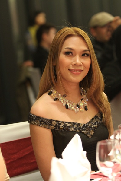 Song Seung Heon, Kim Tae Hee làm từ thiện cùng sao Việt - 11