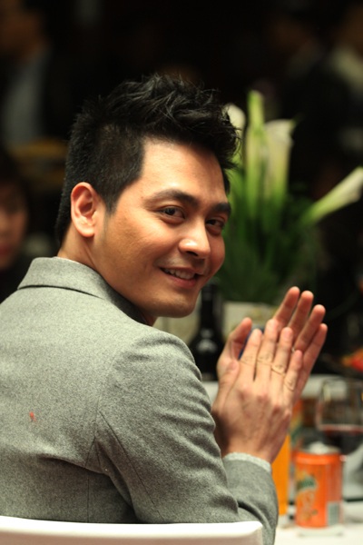 Song Seung Heon, Kim Tae Hee làm từ thiện cùng sao Việt - 14