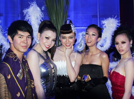 Trà Ngọc Hằng rộn ràng phía hậu trường “Ngôi sao của năm” - 6
