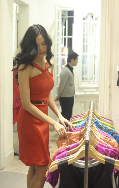 Hoa hậu Ngọc Hân đã có thương hiệu thời trang riêng - 4 Hoa hậu Ngọc Hân đã có thương hiệu thời trang riêng - 4