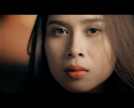 Lưu Hương Giang: “Với tôi bây giờ, túi Prada chỉ để đựng… bỉm” - 5 Lưu Hương Giang: “Với tôi bây giờ, túi Prada chỉ để đựng… bỉm” - 5