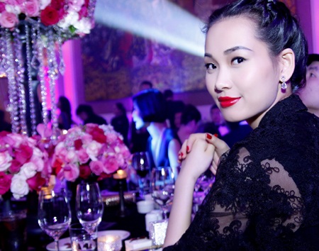 “Cô gái thời trang” Tống Diệu Hằng mong 2013 sẽ là năm đặc biệt - 8 Hào Hoa