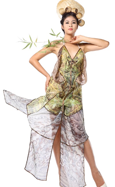 Hoa hậu Ngọc Hân trình diễn thời trang từ… tre - 8 H.H