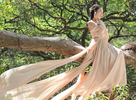 Phương Linh xinh đẹp như nữ thần