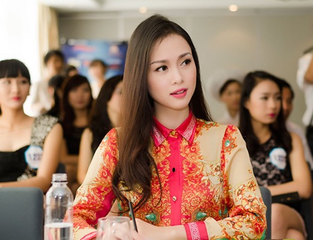 Người đẹp Ngọc Anh là Đại sứ hình ảnh của Nữ hoàng Biển - 4 Ngọc Anh ngày càng xinh đẹp. Cô từng lọt vào top 5- Hoa hậu Việt Nam 2012