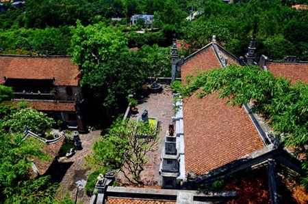 Việt phủ của Thành Chương