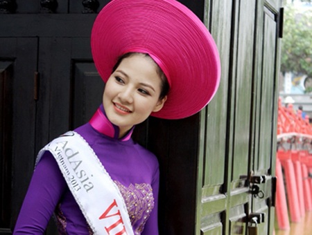 Hoa hậu Trần Thị Quỳnh mặc áo dài quảng bá vẻ đẹp Việt - 8 H.H