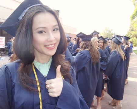 Á hậu Thái Như Ngọc tốt nghiệp 2 Đại học danh tiếng của Mỹ - 2 Hào Hoa