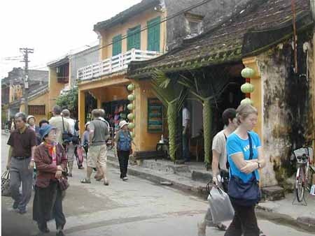 Người làm quản lý văn hóa còn thiếu hiểu biết về di sản - 3 Làm thế nào để bảo tồn di sản đạt hiệu quả?