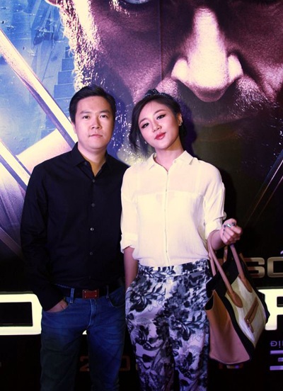 Văn Mai Hương- Lê Hiếu tình tứ đi xem phim