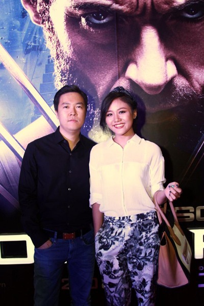 Văn Mai Hương- Lê Hiếu tình tứ đi xem phim