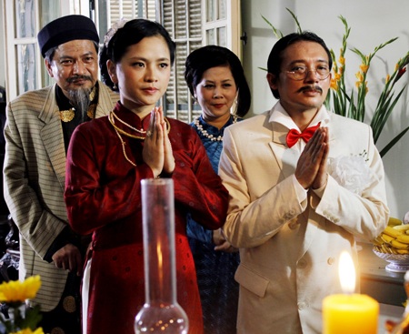 "Xã hội Việt Nam sau một thế kỷ, sự lố lăng vẫn còn nguyên?" - 6 Cảnh trong phim