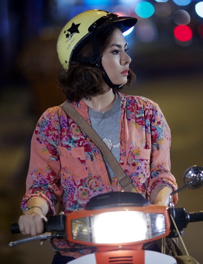 Vân Trang “nóng như lửa” trong vai diễn mới - 10 H.H