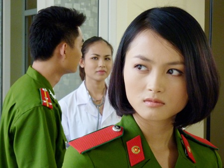 Chuyện tình sinh viên trường cảnh sát lên phim - 2 Hào Hoa