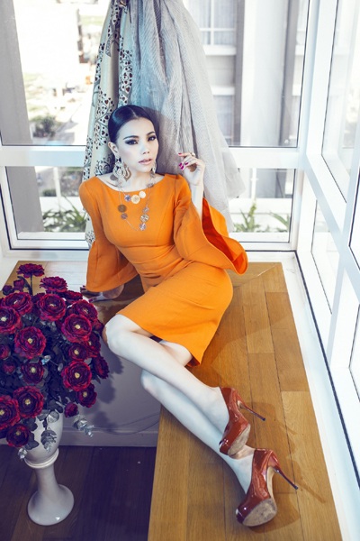 Trà Ngọc Hằng lột xác với hình ảnh… quý bà - 5 Hào Hoa