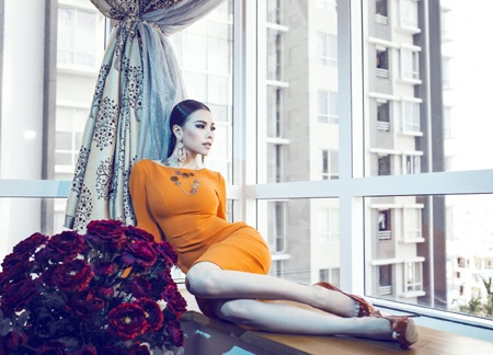 Trà Ngọc Hằng lột xác với hình ảnh… quý bà - 6 Hào Hoa