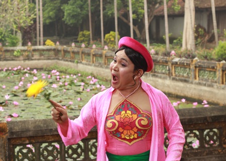 Xuân Hinh chạy sô mệt nghỉ những ngày cuối năm