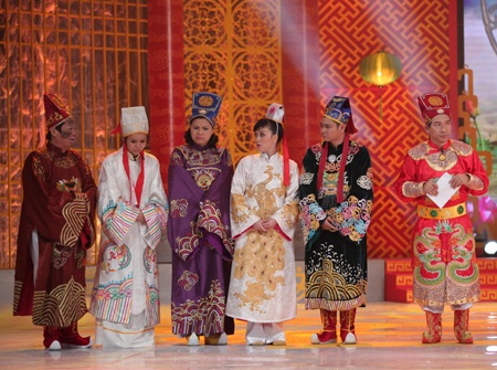 Buổi chầu khép lại với hình ảnh Người dân để lại nhiều suy nghĩ