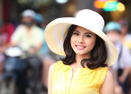 Những nghệ sỹ tuổi Ngựa tài năng - 6 Tuấn Hưng sinh ngày 5/10/1978- tuổi Mậu Ngọ tại Hà Nội. Được biết đến từ khi tham gia ban nhạc