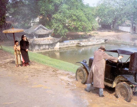 Ảnh “độc” về Việt Nam trong bộ phim từng đoạt Oscar - 12 ... Những bối cảnh được dàn dựng công phu.