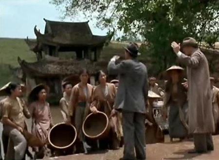 Ảnh “độc” về Việt Nam trong bộ phim từng đoạt Oscar - 15 ... Những bối cảnh được dàn dựng công phu.