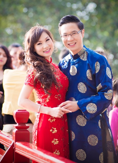 MC Anh Quân tình tứ với ca sĩ Kavie Trần trong cái Tết Hà Nội - 1 Hào Hoa