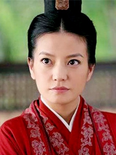 Triệu Vi cũng có cảnh giả trai trong phim Xích Bích