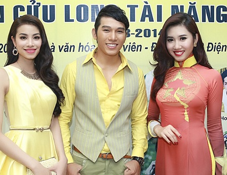 Ngọc Tình, Phạm Hương cảm phục tài năng sinh viên VN - 3 V.A