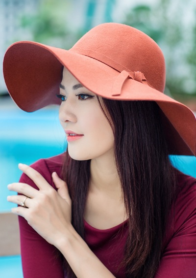 Hoa hậu Trần Thị Quỳnh đẹp nền nã trong nắng hè - 2 Hào Hoa