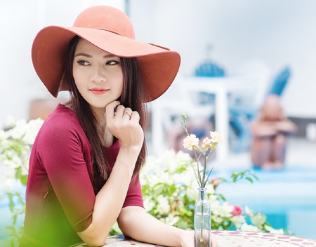 Hoa hậu Trần Thị Quỳnh đẹp nền nã trong nắng hè - 6 Hào Hoa