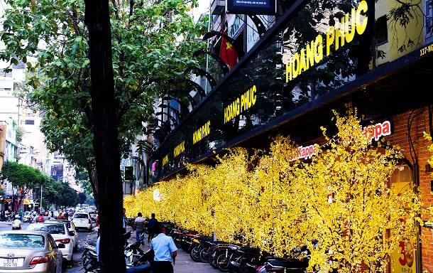 Tưng bừng mua sắm, đón xuân Đinh Dậu 2017 - 13 Tưng bừng mua sắm, đón xuân Đinh Dậu 2017 - 13